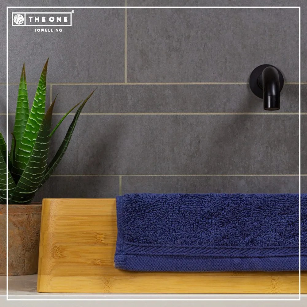 The One Towelling® Malý uterák Organic 30x50 - Antracit | 30 x 50 cm