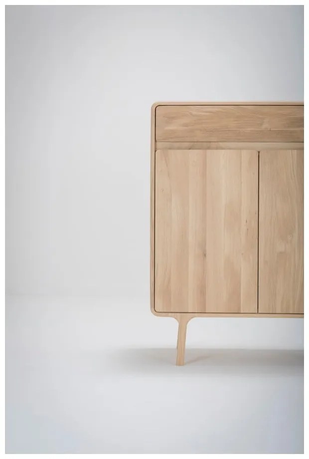 Komoda z masívneho dubového dreva so zásuvkou Gazzda Fawn