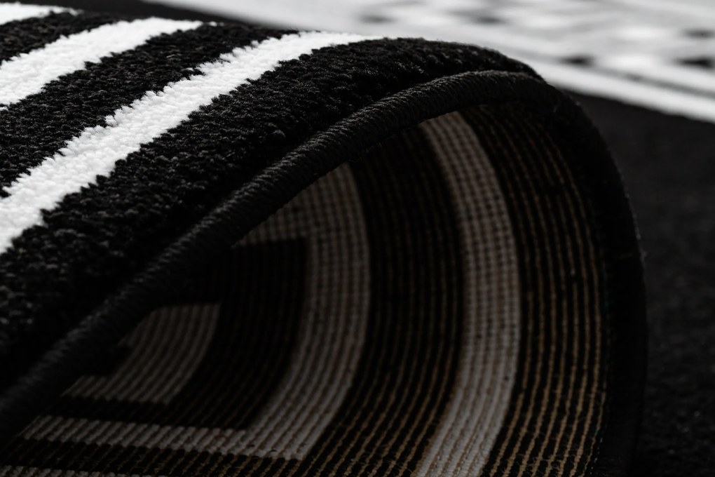 Koberec HAMPTON Grecos  Grécky , čierny