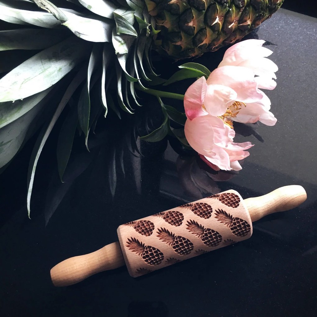 Goody Woody Embosovaný valček na cesto Pineapples - malý