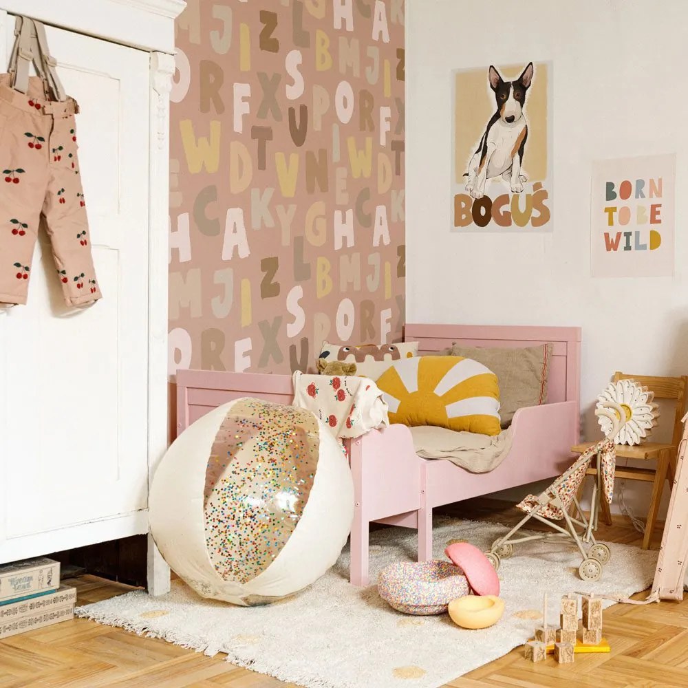 Tapeta ružové písmená 280x100 cm