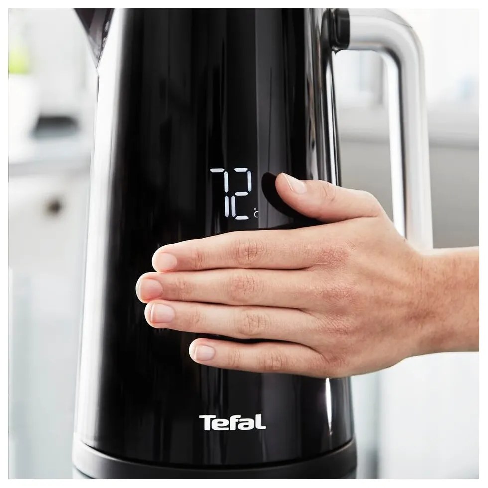 Čierna rýchlovarná kanvica 1,7 l KO851830 – Tefal