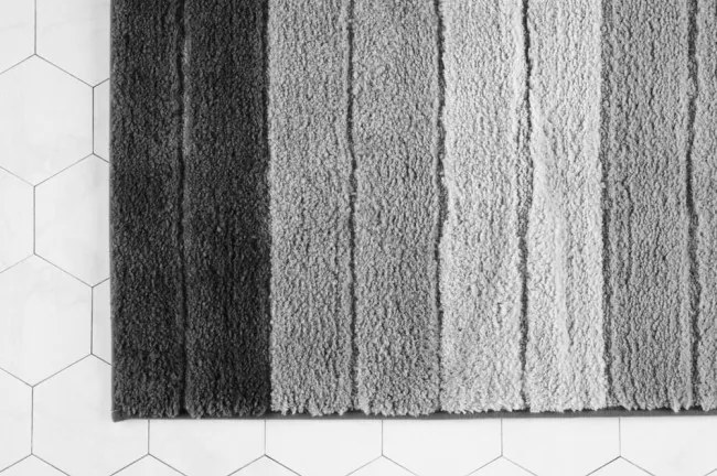 Kúpeľňový koberček BLOCK sivý
