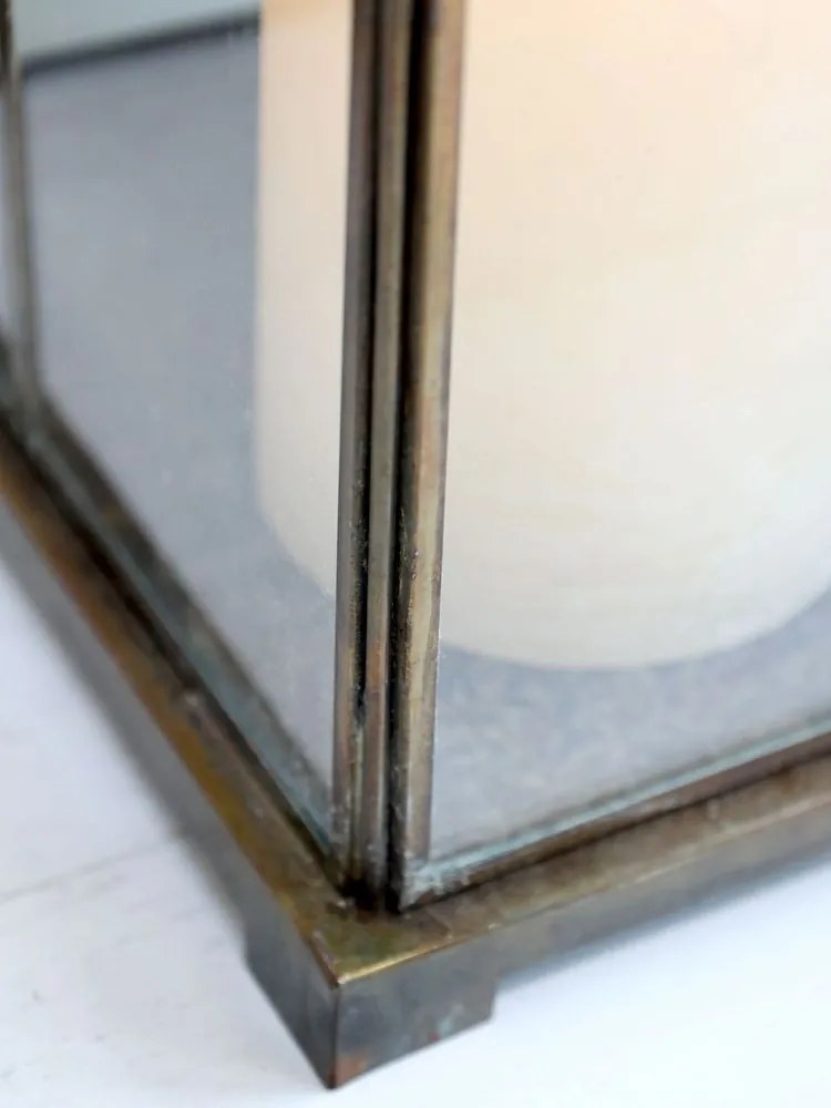 Mosadzná antik kovová lampáš s mžižkou Dione - 24*24*64 cm