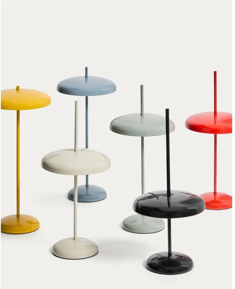 Svetlozelená LED stmievateľná stolová lampa s kovovým tienidlom (výška 35 cm) Porte – Kave Home