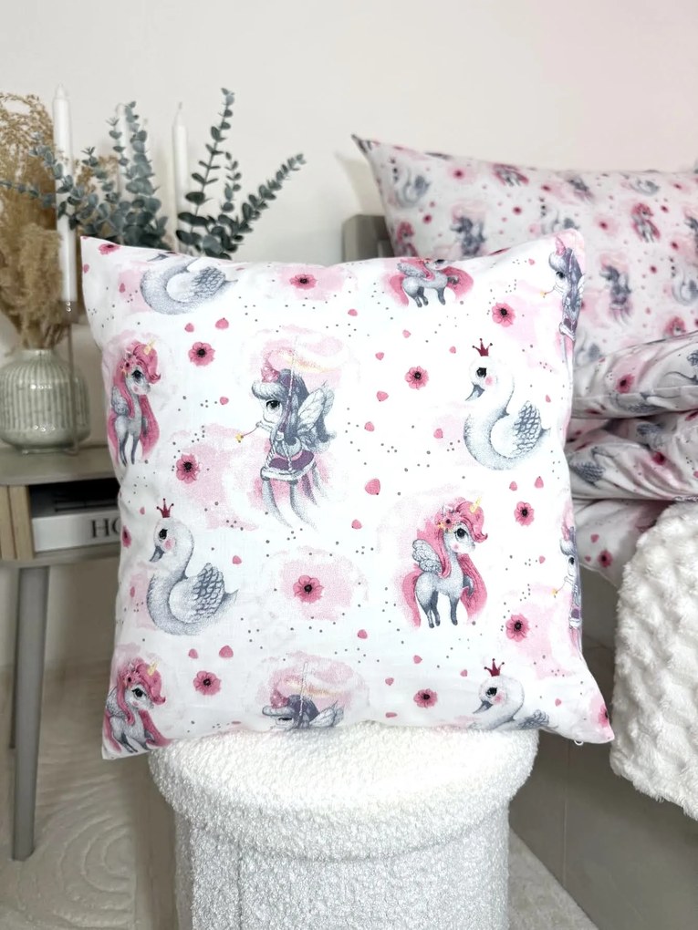 INTERMEDIC SK Obliečka na vankúš Jednorožec a Labuť 40x40 cm bavlnená na zips
