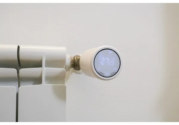 Immax NEO 07732L - Termostatická hlavica 2xAA/3V Tuya