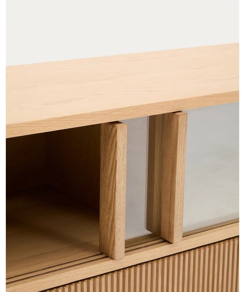 TV stolík v dekore duba v prírodnej farbe 200x54x40 cm Helvine – Kave Home