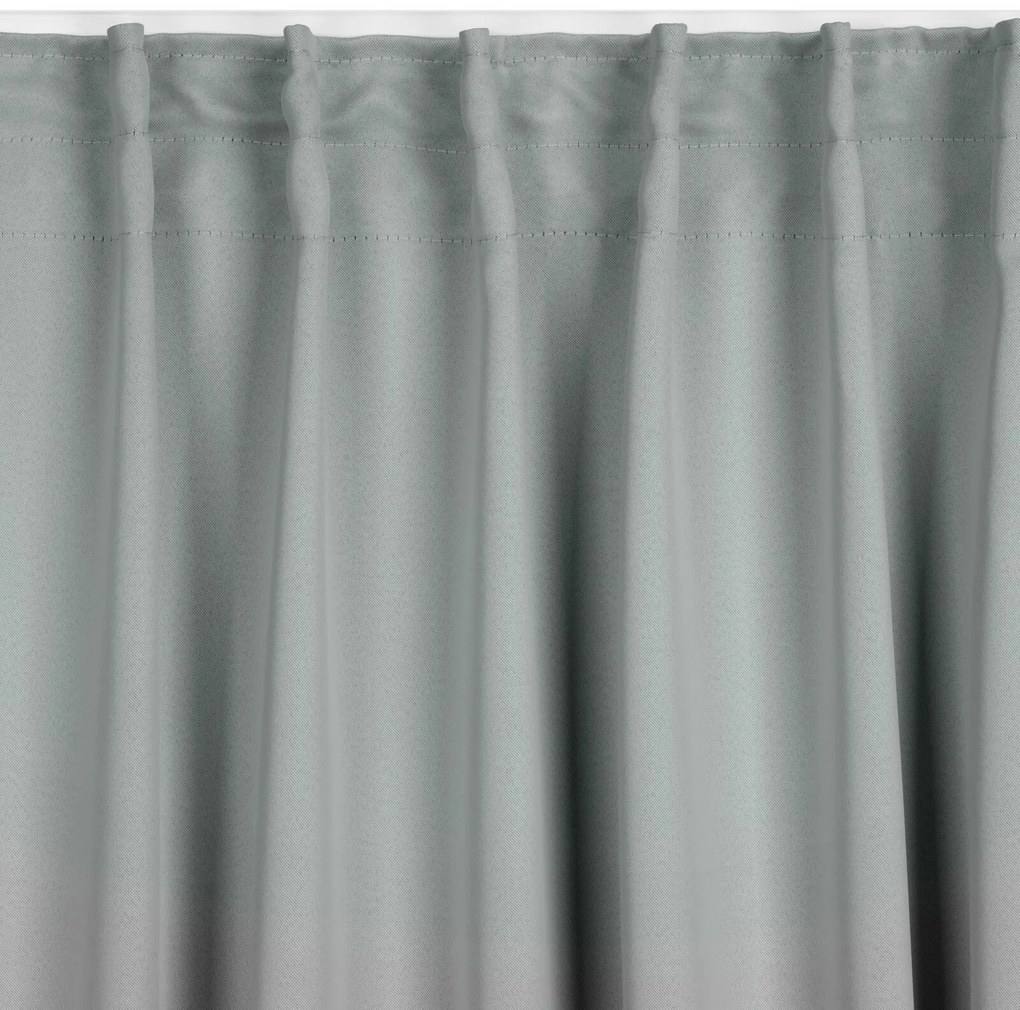 ZATEMŇOVACÍ ZÁVES NA PÁSKE MILÁNO 140X300 CM STRIEBORNÁ