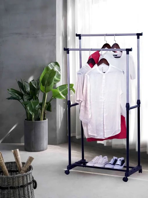 Vešiakový stojan na kolieskach MIA čierny