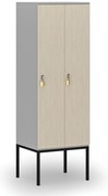 Drevená šatníková skrinka S4 s podnožou, 2 oddiely, 1871 x 600 x 500 mm, demont, otočný zámok, sivá / breza