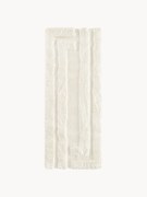 Behúň s vysokým vlasom a reliéfnou štruktúrou Genève