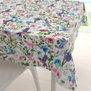 Biante Bavlnený štvorcový obrus Sandra SA-495 Dúhové kolibríky medzi kvetmi 40x40 cm