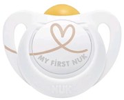 Dojčenský latexový cumlík NUK Star 0-6 m srdce