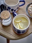 Bloomingville Keramický hrnček Linora Blue 400 ml A