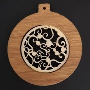 AMADEA Drevená ozdoba z masívu s vkladom - guľa s ornamentom 8 cm