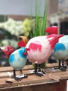 Veľkonočná dekorácia ružová kovová Sliepočka - 22*9*22 cm