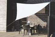 Tieniaca plachta na terasu - trojuholník - 3,6m - sivá (180g/m2)