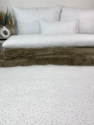 INTERMEDIC SK Posteľná obliečka Hnedé Hviezdičky 140x200/70x90 – Minimalistický vzor