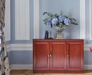 Klasická komoda do pracovne Elegance III C