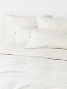 Ľanová obliečka na paplón's vypraným vzhľadom a's jemnými pruhmi Rinna