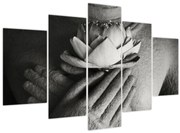 Obraz - Lotos v rukách Budhu (150x105 cm)