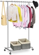 Vešiakový stojan TAHIR na kolieskach strieborný