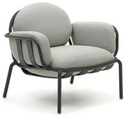 Sivé kovové záhradné kreslo Joncols – Kave Home