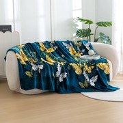 Mikroplyšová deka ZLATÝ A BIELY MOTÝĽ, tmavozelená Rozmer: 200 x 220 cm