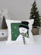 Pletená vianočná obliečka na vankúš 40 × 40 cm - Šťastný snehuliak