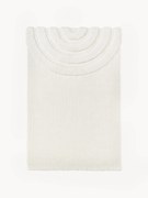 Nadýchaný koberec's vysokým vlasom a reliéfnou štruktúrou Rubbie