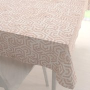 Biante Zamatový obdĺžnikový obrus Tamara TMR-029 Ružovobéžové hexagony s čiernym žíhaním 50x100 cm