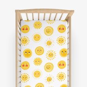 Goldea bavlnená napínacia plachta do detskej postieľky - usmievavé slniečka 60 x 120 cm