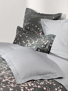 Obliečka na paplón z bavlneného saténu's kvetinovou potlačou Sakura