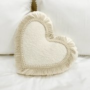Vankúš srdca Boho vanilka 44cm