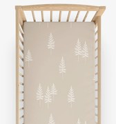 Goldea bavlnená napínacia plachta do detskej postieľky - severské stromčeky 60 x 120 cm