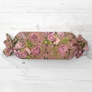 Biante Vankúš valec bonbon Sandra SA-554 Ruže a hortenzie na hnedom 15x40 cm