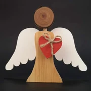 AMADEA Drevený anjel s bielymi krídlami a červeným srdcom, masívne drevo, 12,5x14x2 cm