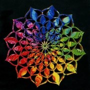 AMADEA Drevená dekorácia mandala dúhová 9cm