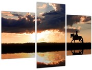 Obraz - Jazdec na koni pri západe slnka (90x60 cm)