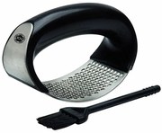 Ručný lis na cesnak + kefka