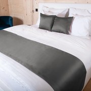 Biante Saténový prehoz/behúň na posteľ Satén LUX-004 Sivohnedý 50x140 cm