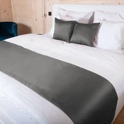 Biante Saténový prehoz/behúň na posteľ Satén LUX-004 Sivohnedý 50x140 cm