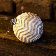 DECOLED Vianočná ozdoba, d. 8 cm, biela, trblietavá