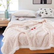 Hrejivá barančeková deka Homa KOBELA SKIN