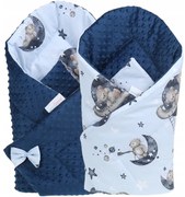 Obojstranná zavinovačka pre bábätká 80x80 cm BABYMAM PREMIUM - Medvedíci vo vesmíre s tmavo modrou minkou