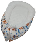 INTERMEDIC SK Obojstranné hniezdo pre bábätko Macko s vláčikom – 100% bavlna, Eco výplň