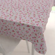 Biante Bavlnený obdĺžnikový obrus Sandra SA-343 Ružové ružičky na sivom 50x100 cm