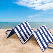 Plážové ležadlo PRUH A KOTVIČKA 137x49 cm, modro-biele
