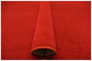 Metrážny koberec Carousel 22 NSF červený
